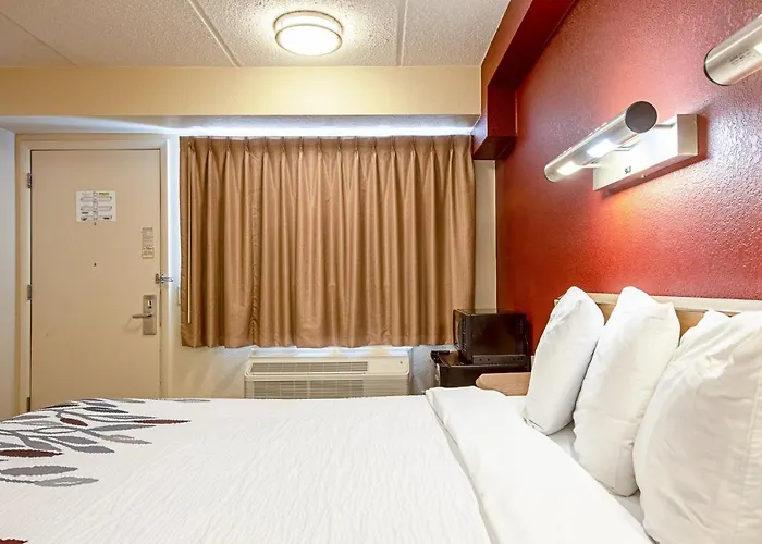 Red Roof Inn Erie - I-90